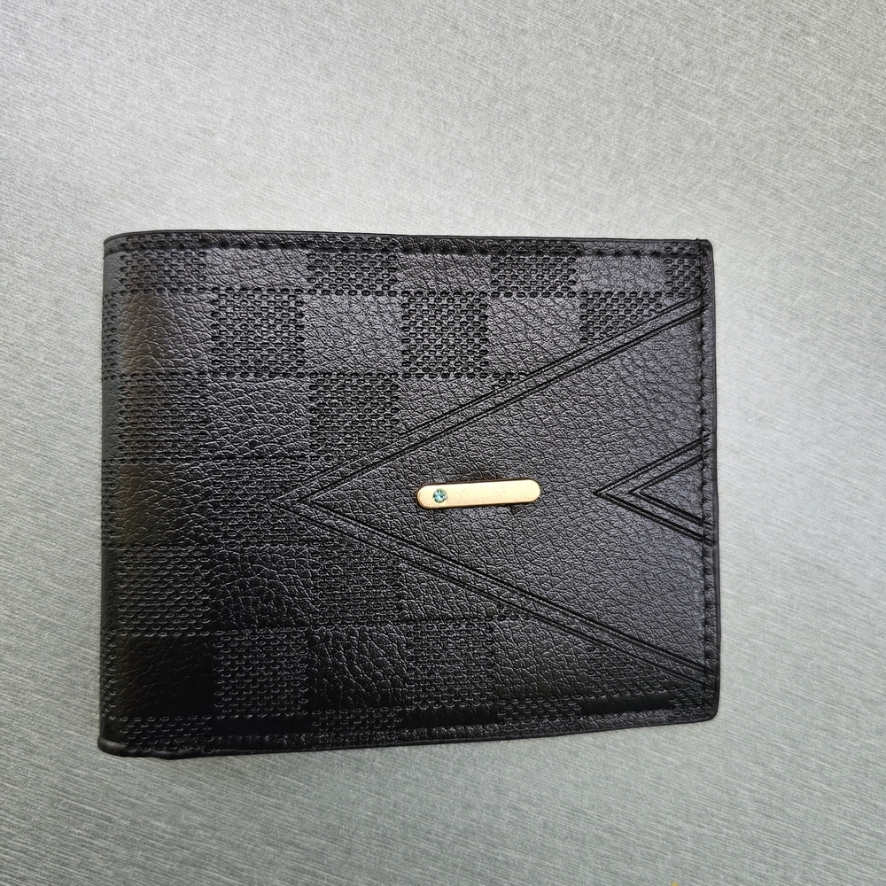 Man's Elegant Black Watch, Sunglasses, and Wallet Set - Picture 9 of 12